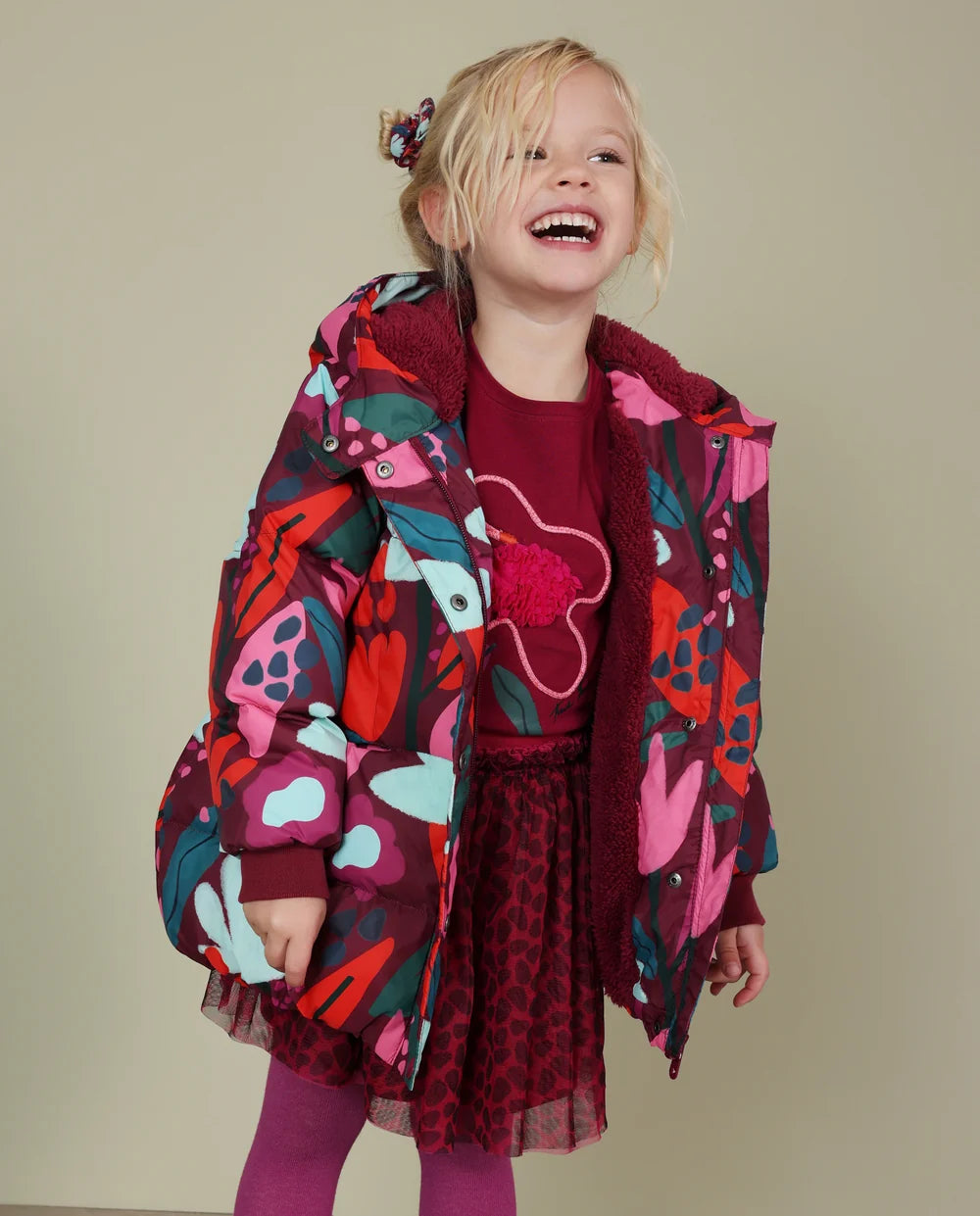 Tuc Tuc - Coat with floral print and vibrant colors